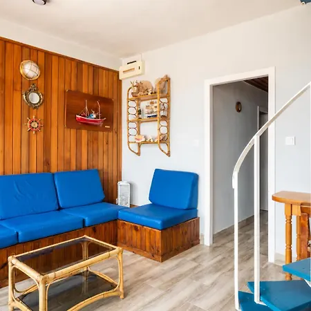 Playa De Berria Apartment *