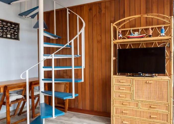 Playa De Berria Apartment