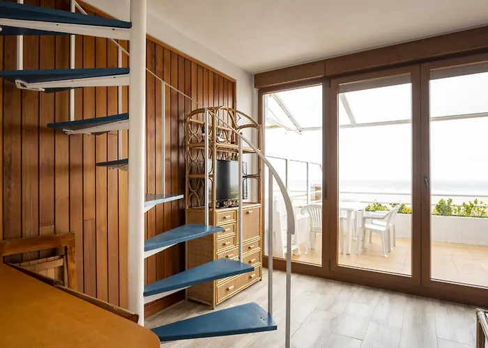 Playa De Berria Apartment